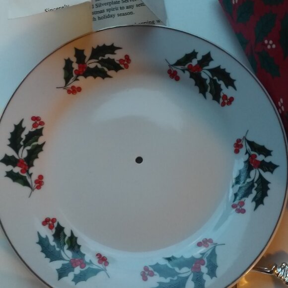 Christmas Serving Plate 7" Silver Handle 5 1/4" Porcelain Silverplate New In Box - Picture 5 of 5